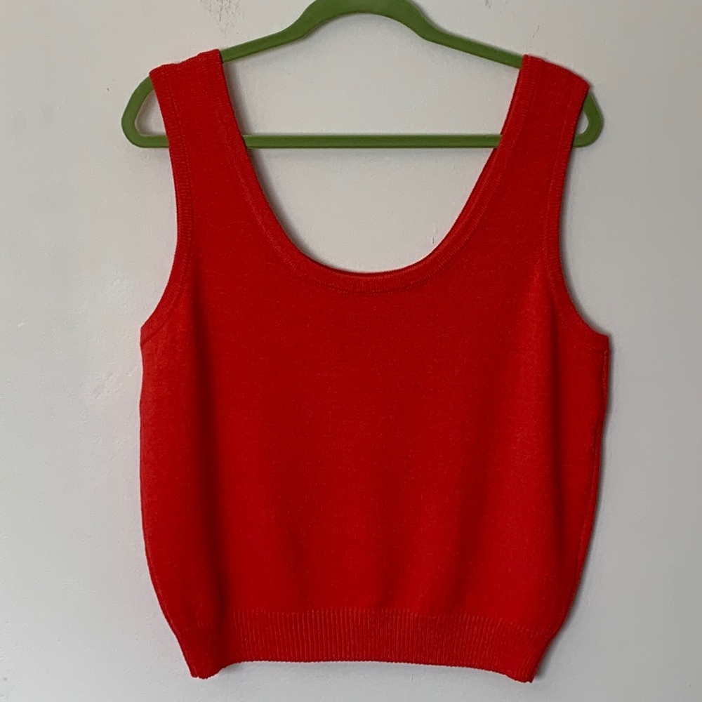 St. John Knitted Tank Top Size Large